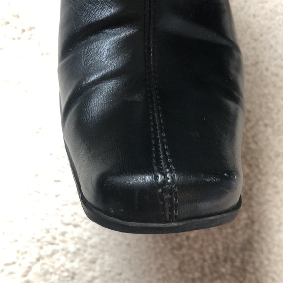 Black heeled boots with inner zip - Picture 4 of 6